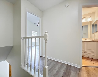 650 Whittingham Place - Photo Thumbnail 31