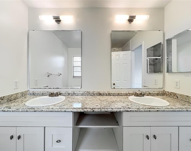 650 Whittingham Place - Photo Thumbnail 41