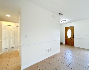 650 Whittingham Place - Photo Thumbnail 8