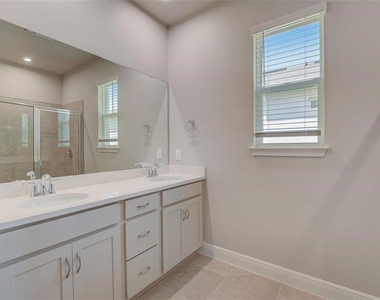 5324 123rd Avenue - Photo Thumbnail 15