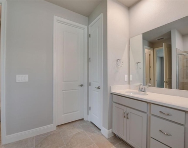 5324 123rd Avenue - Photo Thumbnail 17