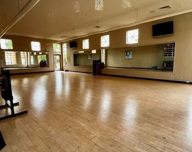 5554 Metrowest Boulevard - Photo Thumbnail 42