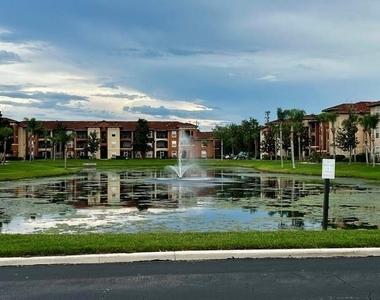 5554 Metrowest Boulevard - Photo Thumbnail 44