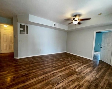 5554 Metrowest Boulevard - Photo Thumbnail 19