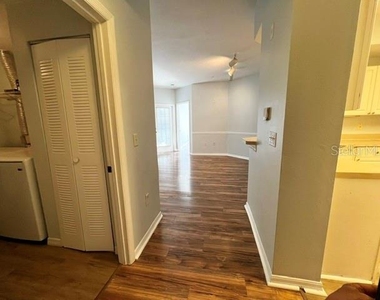 5554 Metrowest Boulevard - Photo Thumbnail 5