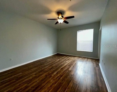 5554 Metrowest Boulevard - Photo Thumbnail 29