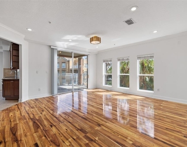 7532 Toscana Boulevard - Photo Thumbnail 12