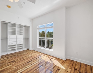 7532 Toscana Boulevard - Photo Thumbnail 39