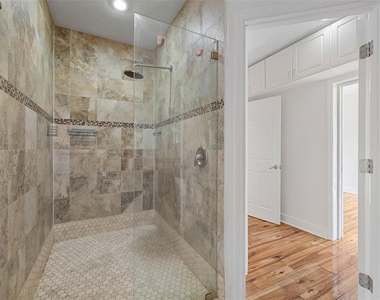7532 Toscana Boulevard - Photo Thumbnail 28