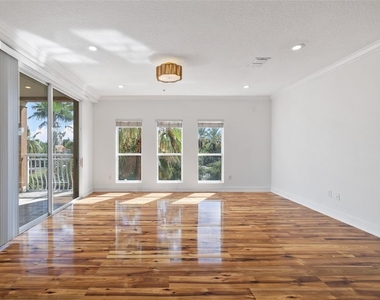 7532 Toscana Boulevard - Photo Thumbnail 10