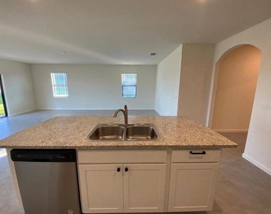 822 Se Remington Green Drive - Photo Thumbnail 22