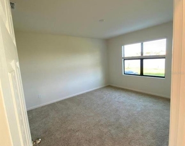 822 Se Remington Green Drive - Photo Thumbnail 24