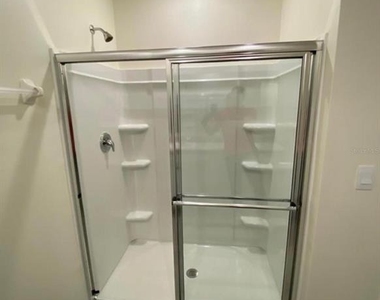 822 Se Remington Green Drive - Photo Thumbnail 32