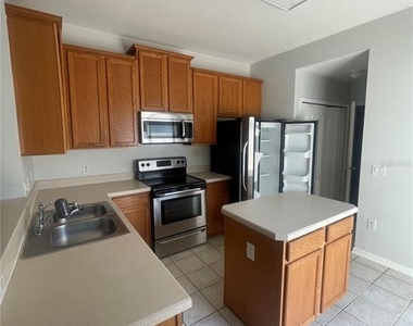14392 Bridgewater Crossings Boulevard - Photo Thumbnail 9