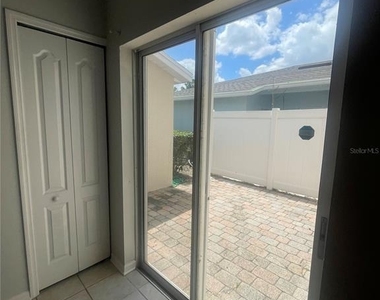 14392 Bridgewater Crossings Boulevard - Photo Thumbnail 5