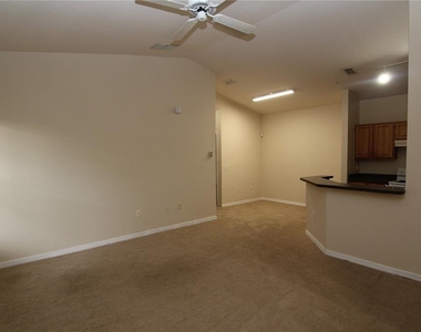 6029 Westgate Drive - Photo Thumbnail 3