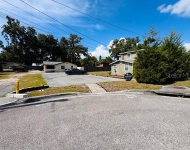2722 S Sunrise Court - Photo Thumbnail 15