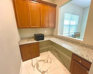 7759 Green Mountain Way - Photo Thumbnail 14