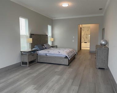 7759 Green Mountain Way - Photo Thumbnail 16