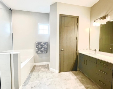 7759 Green Mountain Way - Photo Thumbnail 23