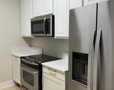 4024 Breakview Drive - Photo Thumbnail 9