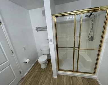 3313 S Kirkman Road - Photo Thumbnail 22