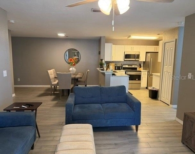 7524 Seurat Street - Photo Thumbnail 8