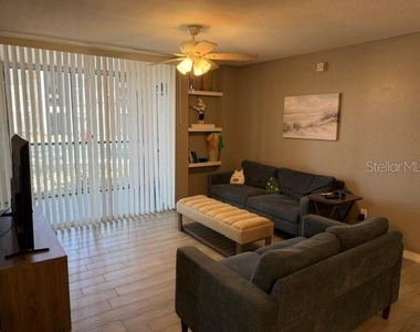 7524 Seurat Street - Photo Thumbnail 5