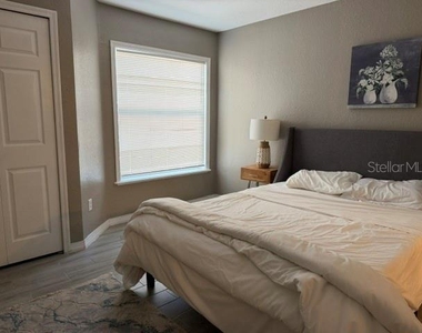 7524 Seurat Street - Photo Thumbnail 4