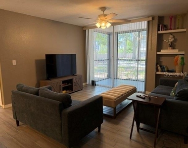 7524 Seurat Street - Photo Thumbnail 6