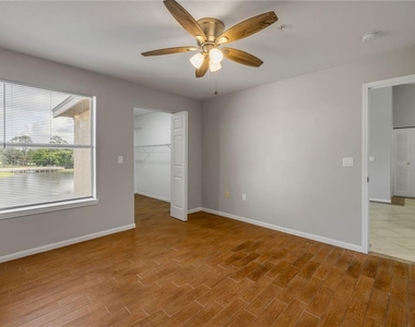 940 Village Trail - Photo Thumbnail 26
