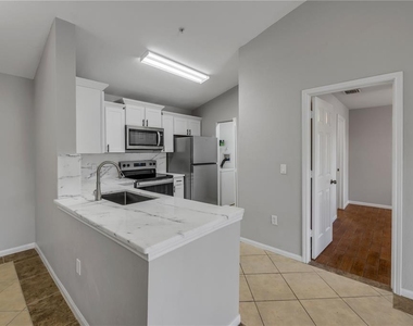 940 Village Trail - Photo Thumbnail 10