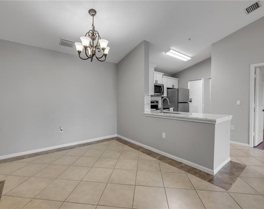 940 Village Trail - Photo Thumbnail 4