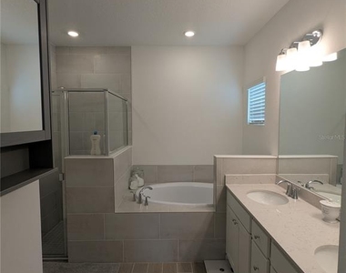 12568 Nw 138th Drive - Photo Thumbnail 31