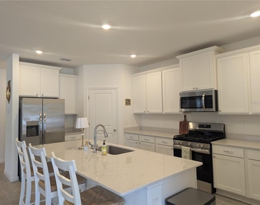 12568 Nw 138th Drive - Photo Thumbnail 10