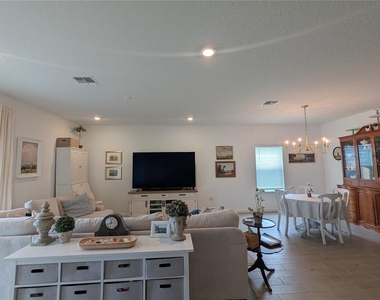 12568 Nw 138th Drive - Photo Thumbnail 7