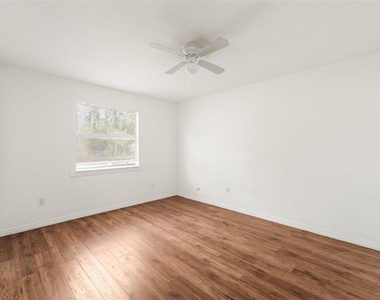 1911 Se 14th Avenue - Photo Thumbnail 11