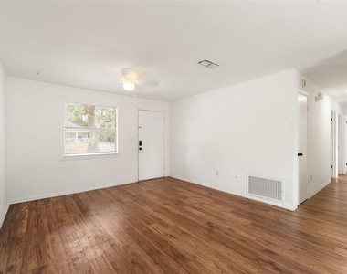 1911 Se 14th Avenue - Photo Thumbnail 2