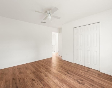 1911 Se 14th Avenue - Photo Thumbnail 12