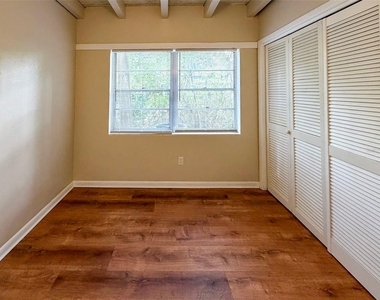 219 Nw 3rd Avenue - Photo Thumbnail 14