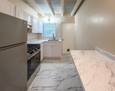 219 Nw 3rd Avenue - Photo Thumbnail 5