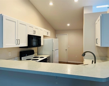 5440 Rosewall Circle - Photo Thumbnail 3