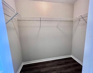 70 Wellesley Lane - Photo Thumbnail 31