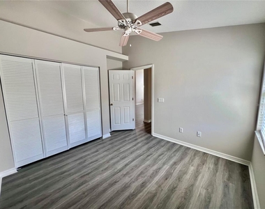 70 Wellesley Lane - Photo Thumbnail 24