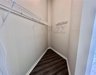 70 Wellesley Lane - Photo Thumbnail 32