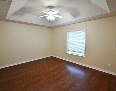 42 Farmsworth Drive - Photo Thumbnail 1