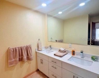 101 Palm Harbor Parkway - Photo Thumbnail 21