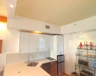 101 Palm Harbor Parkway - Photo Thumbnail 7