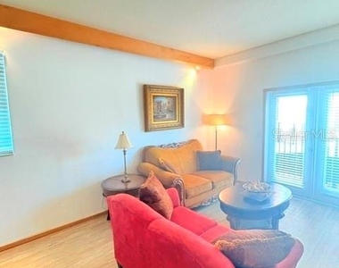 101 Palm Harbor Parkway - Photo Thumbnail 10