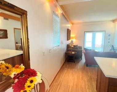 101 Palm Harbor Parkway - Photo Thumbnail 6